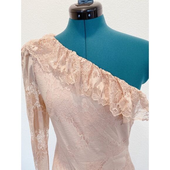 Alexis Ilana one shoulder lace mini dress - Picture 9 of 12